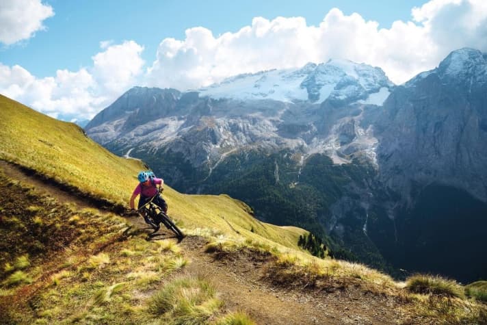   Im Val di Fassa locken Dolomiten-Panorama, anspruchsvolle MTB-Touren und lohnende Singletrails.