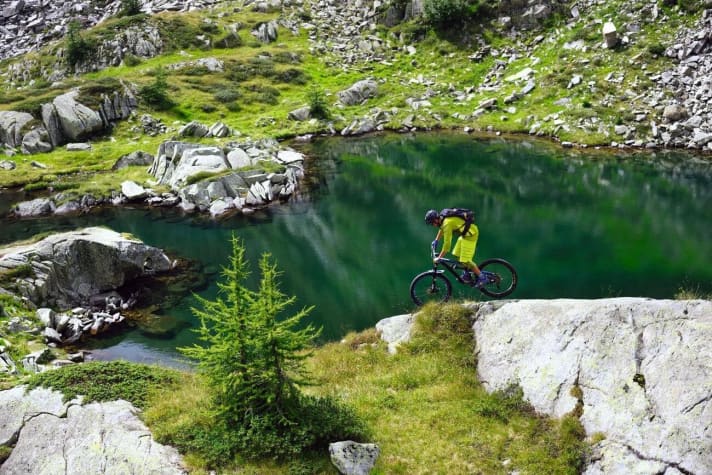   Versteckte Trails finden sich im Naturpark Adamello-Brenta bei Madonna di Campiglio zuhauf.