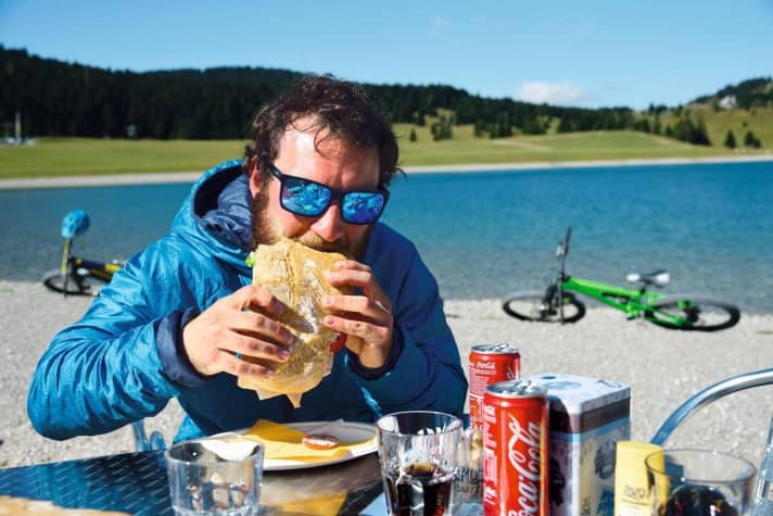   Bei einem kleinem Zwischenstopp am Lago di Lavarone lassen sich die Energiespeicher füllen.