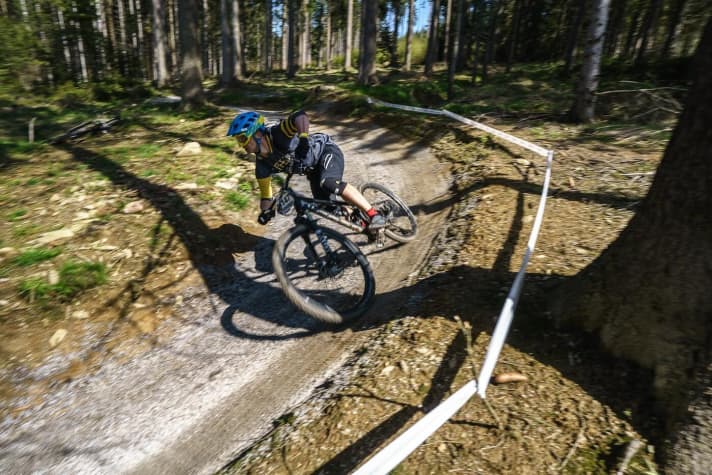   Role model Pod Smrkem: Tomáš Kvasnička is currently building a trail centre in Lipno that will give mountain bikers an absolute rush of curves. One flow trail (approx. 4 km long) and four bike park trails have already been completed, with the rest to follow this summer.