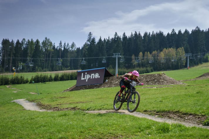   Pedal down: The few girls at the start of the blinduro race really stepped on the gas.