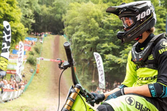   Was muss das für ein großartiges Gefühl sein? Max Hartenstern trat an, den Juniorentitel zu holen. Jetzt fährt er als Deutscher Meister der Men-Elite wieder nach Hause.