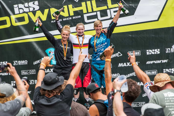   Die drei schnellsten des Damenrennens: Sandra Rübesam, Raphaela Richter und Nina Hoffmann (von links).