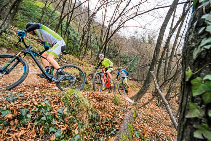   Im Nachtigall-Uphill in Nals sind Steuer- und Kletterqualitäten gefragt. Pro Runde müssen 200 Höhenmeter in engen Spitzkehren bewältigt werden.
