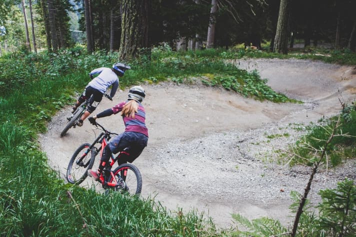   Nicely dimensioned berms on all routes.