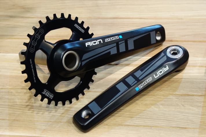   The Aion crank is the aluminium counterpart to the top model. Like its big sister, it is also available with chainrings with 30, 32 or 34 teeth.