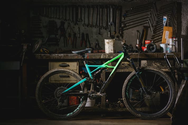  The <a href="https://www.specialized.com/de/de/men/bikes/mountain/enduropro296fattie/129273" target="_blank" rel="noopener noreferrer nofollow">Enduro Pro 29/6Fattie</a> is the second most expensive model in the Specialized line-up for 7499 euros.