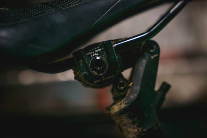   The Wu-Post has a 120 millimetre stroke. The saddle also tilts backwards by 14 degrees.