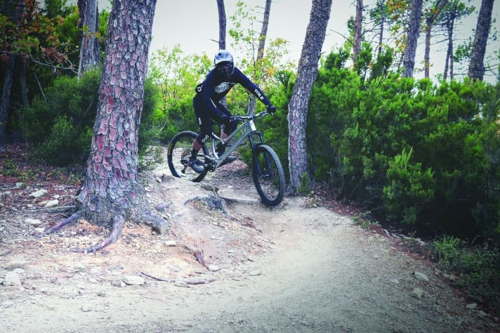   In tight bends, the new Pole Machine with its extreme geometry will certainly have to be steered with vigour.