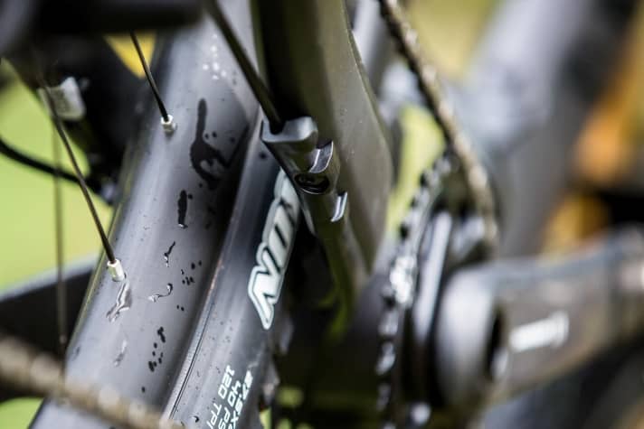   The shift cable is also protected from the slapping chain under the chainstay with an extra plastic cover.