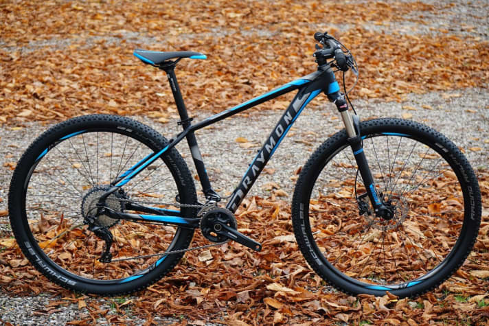   Gelungener Einstieg ins sportliche Mountainbiken: Das Nineray 6.0 für 999 Euro.