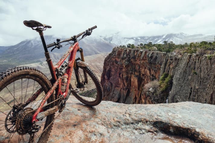   170 Millimeter Hub dürften jetzt auch Enduro-Piloten allemal genügen.