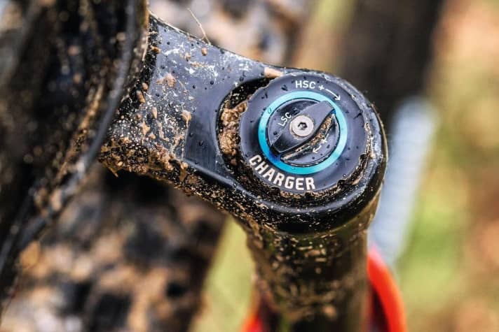   Erstmals bei der Rockshox Lyrik: eine separat einstellbare Low- und Highspeed Druckstufe.