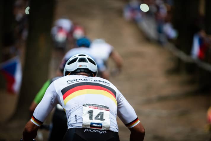   Manuel Fumic initially rode quietly behind without losing contact with the front runners. In the second half of the race, the German champion then fought his way up to fifth place.