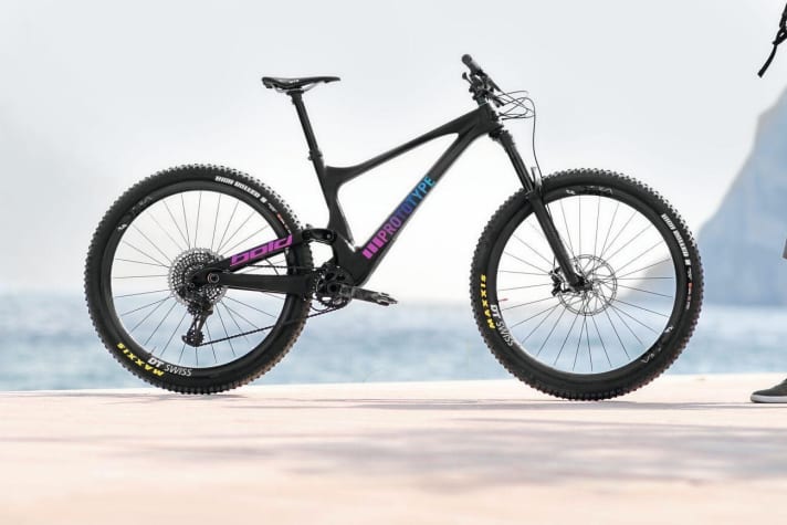   Stylish, tidy and equipped with innovative details: the new Bold Unplugged.