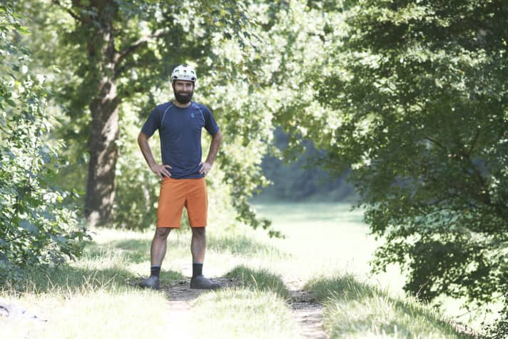   Extremely airy and lightweight combination for trail use.