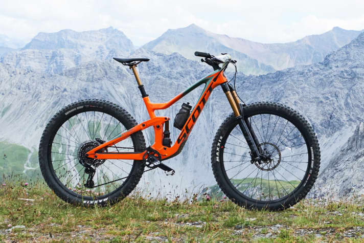   Even though the Scott Ransom is the successor to the Genius LT, it looks very much like the current Genius.