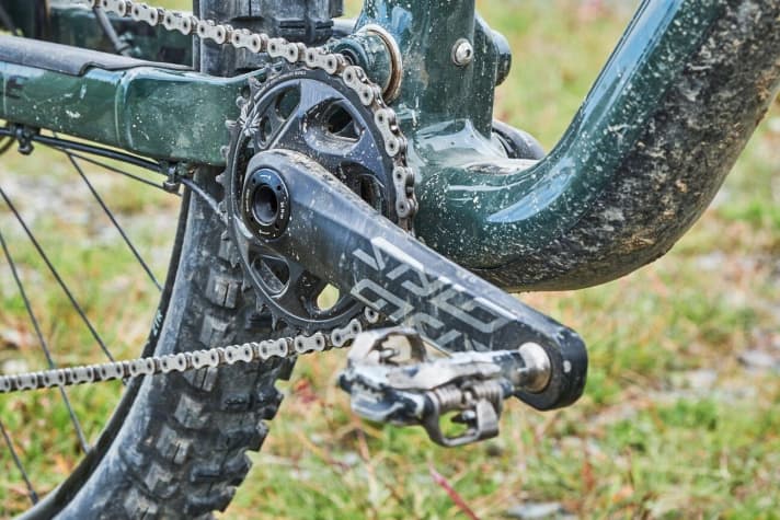   Only simple: You can no longer ride a front derailleur on the Jekyll 29. All three models come with Truvativ single cranks with 30 teeth.