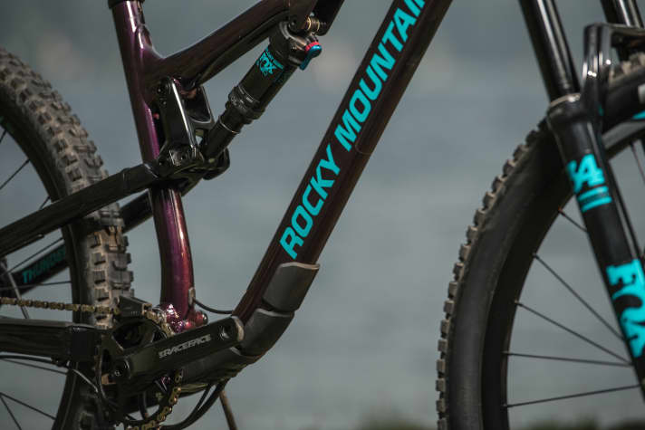   A generous protector protects the frame around the bottom bracket from flying stones.