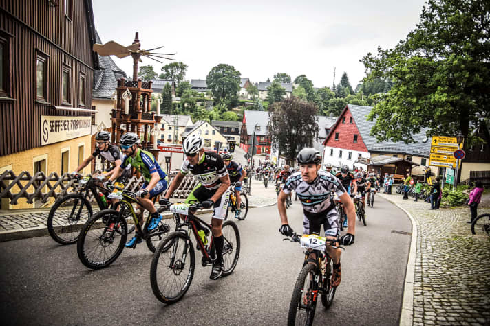   In 1993, 214 bikers lined up at the start of Germany's oldest mountain bike marathon. Today, 1,500 participants take part in the Erzgebirge Bike Marathon in Seiffen every year.