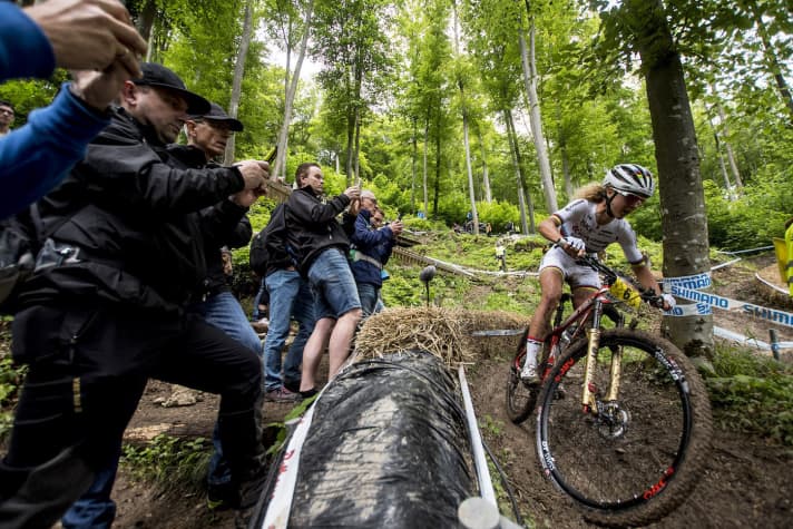   Neff won the 2018 German World Cup in Albstadt. At the home World Championships in Lenzerheide, she finished in 4th place.