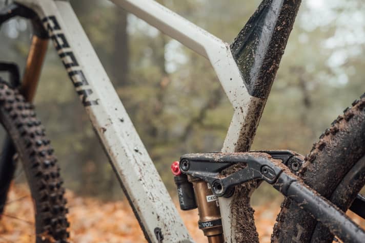   Bei Radon inzwischen Standard: Eine Geometrieanpassung mittels Flipchip. Beim Slide Trail sitzt dieser am Umlenkhebel zur Sitzstrebe.