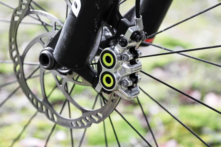   Schwächeanfall: Trotz neuen Belägen, Entlüften und neuen Scheiben verzögerte die MT Trail Carbon nach dem Schlammrennen nicht mehr so bissig und zuverlässig wie zuvor.