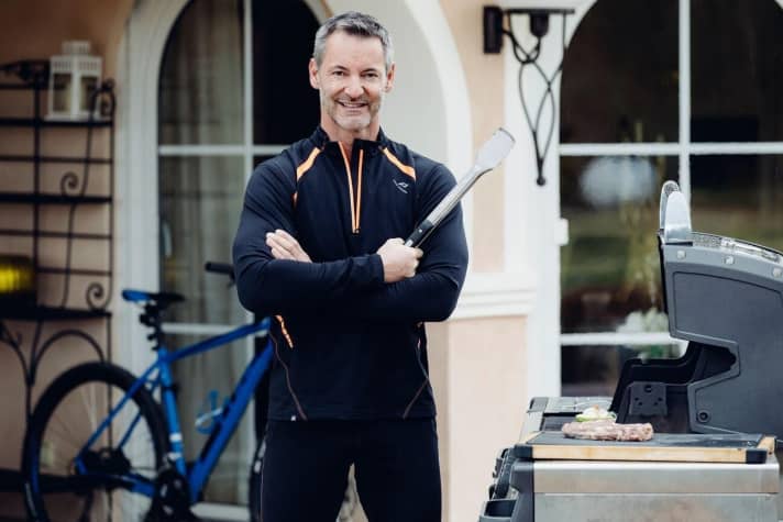   Das Rezept für den Asia-Wrap, den auch kalt schmeckt, stammt von Sternekoch Christian Henze. Der ist passionierter Läufer und steigt selbst hin und wieder aufs Bike.