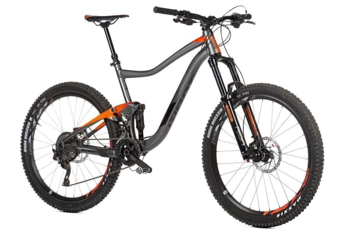   The cheapest Trance model in the Giant MTB range for 1999 euros (model year 2018).
