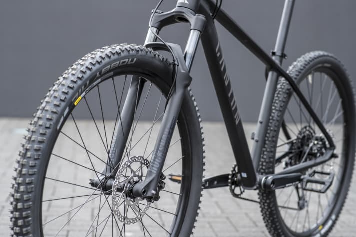   The Rockshox Judy Silver in the Grand Canyon AL SL 7.0 offers 120 millimetres of travel.
