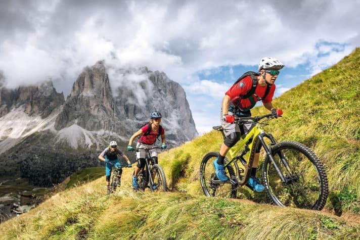   Noch besser runter, noch laufruhiger, noch potenter: Aber wer sagt denn, dass man mit einem All Mountain nur bergab fahren will?