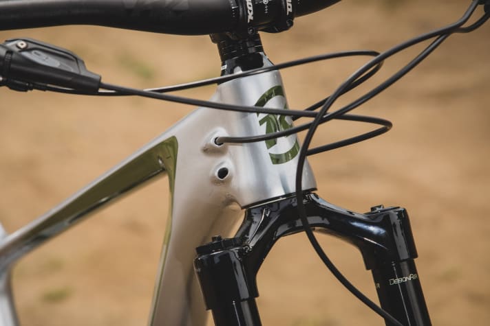  Internal cable routing with guide sleeves.
