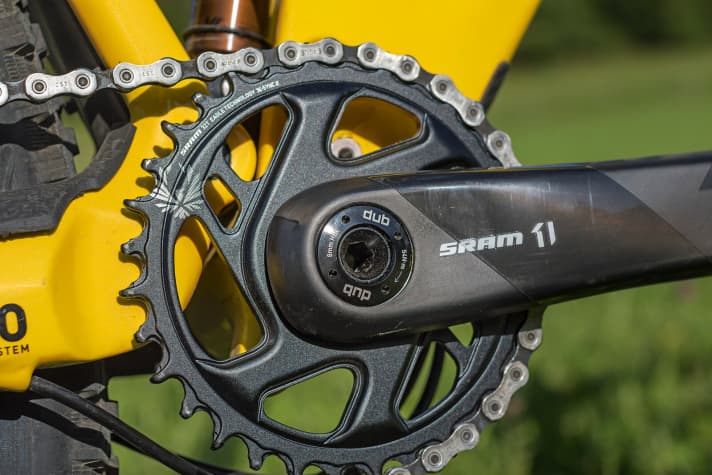   Detail on the Mondraker Foxy Carbon RR