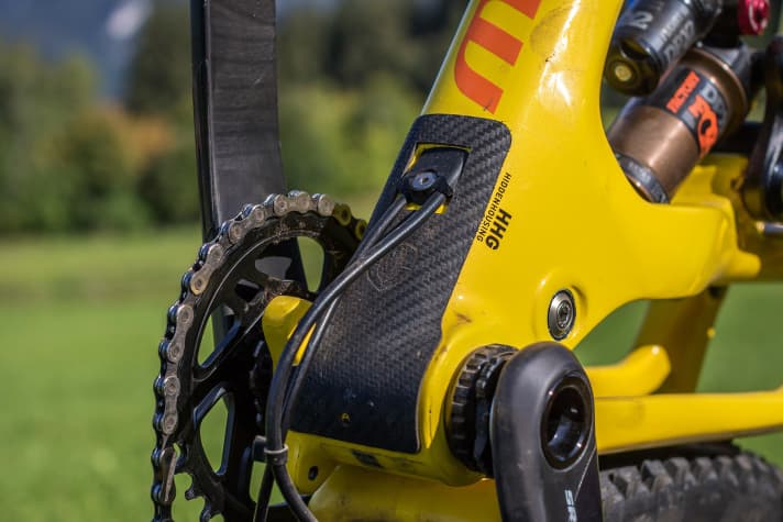   Detail on the Mondraker Foxy Carbon RR