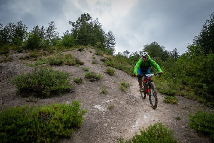   Entspannt Vollgas: BIKE-Reporter Henri Lesewitz war natürlich wieder mittendrin statt nur dabei. Er fuhr in der Solo-Kategorie.