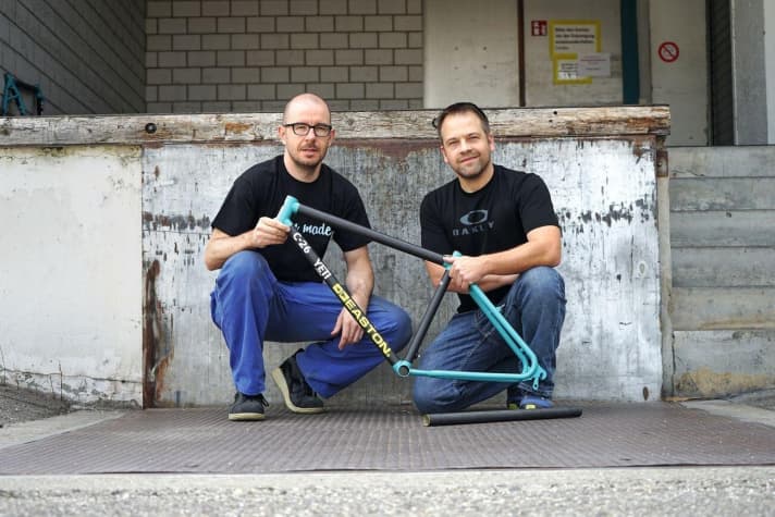   Reto Trachsel und Stefan Utz berechnen 3500 Euro für die Fertigung der Replika. 