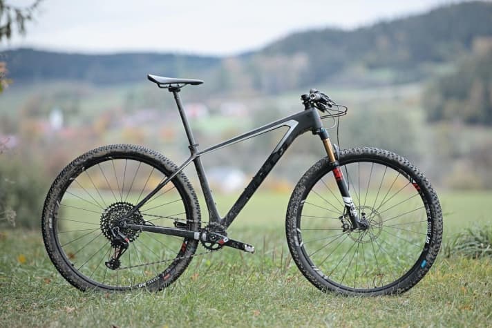   Bulls Black Adder SL