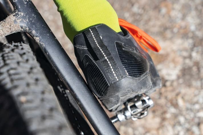   Müsing Petrol 2C: The voluminous struts make the rear triangle very wide in the heel area, which means you quickly brush against the frame.