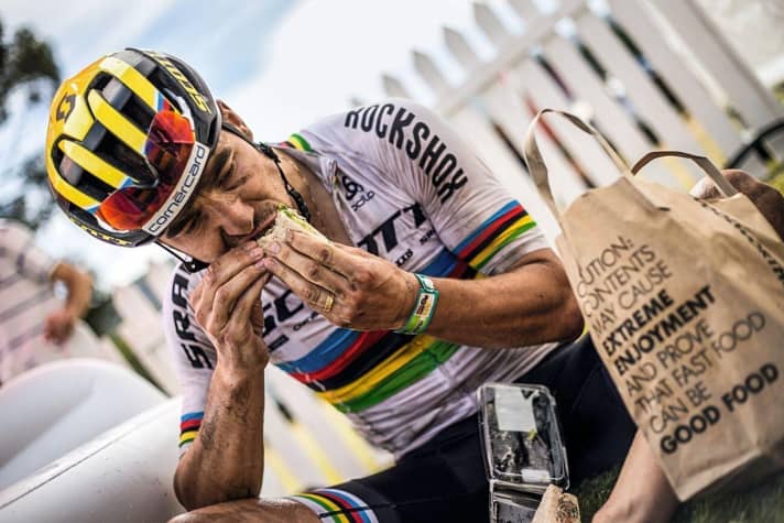   Hunger pangs? There's nothing worse during a marathon. So eat early.