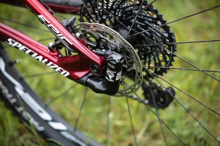   Perfectly integrated into the chainstay, the Brain sits behind the rear wheel axle for better response behaviour.