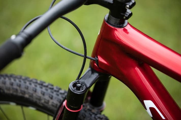   Specialized saves 40 grams on the full carbon frame compared to its predecessor.