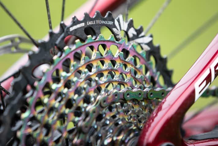   We count 50 teeth on the largest sprocket of the Eagle cassette.