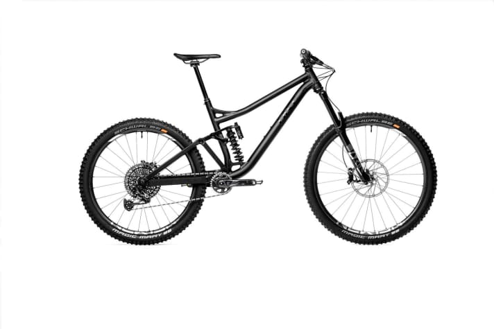   The MX version of the Coal with 29er front wheel and 27.5-inch rear wheel.