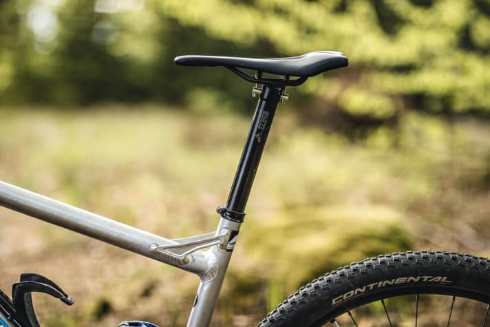  Auf eine Teleskopstütze wollen viele nicht verzichten. Wenn man das Mehrgewicht von 400 Gramm einrechnet, bleibt das Nicolai dennoch das leichteste Bike im Test.