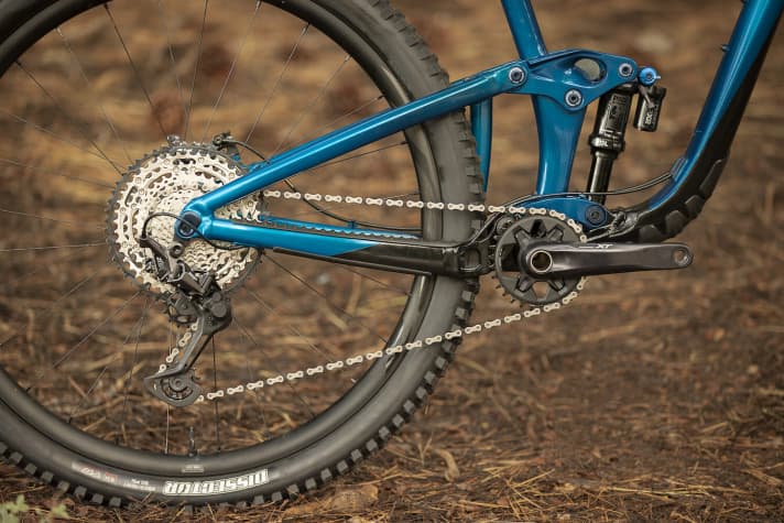   1x12 Gänge liefert die Shimano XT mit 510 Prozent Bandbreite.