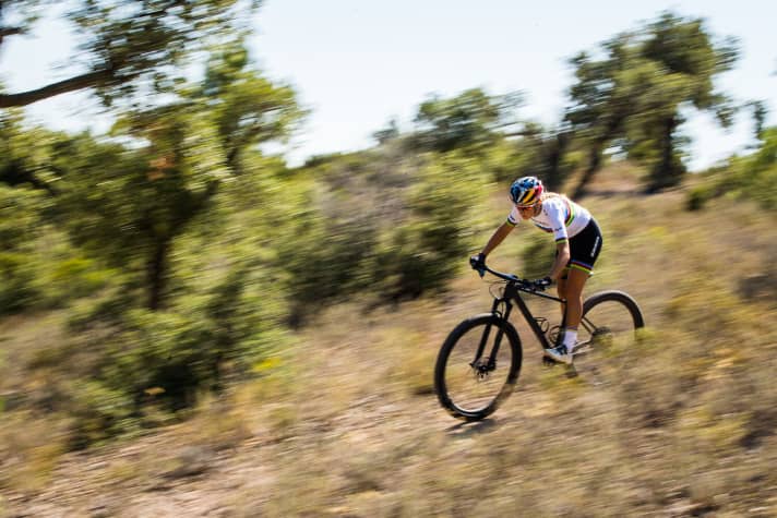   Neben Mathieu van der Poel lieferte auch Pauline Ferrand-Prevot wertvollen Input bei der Entwicklung des neuen Race-Hardtails.