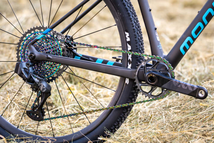   The XX1 Eagle AXS sorts the gears in the top model.