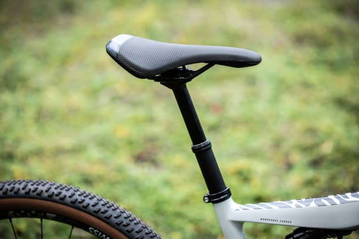 Die Limotec Alpha-Variostütze sorgt für mehr Bewegungsfreiheit bergab.