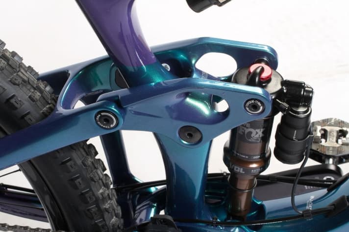   Die neue Umlenkwippe aus Carbon ist das Herzstück der Modellreihe und kommt bei allen sechs Trance X-Modellen zum Einsatz.