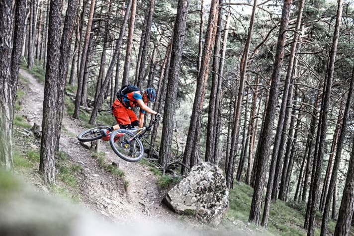   Zum Abheben: Die Vinschger sind Wegbereiter aus Tradition. Kein Wunder, dass hier zig klassische Touren-Fahrer zu Trail-Anhängern bekehrt wurden.